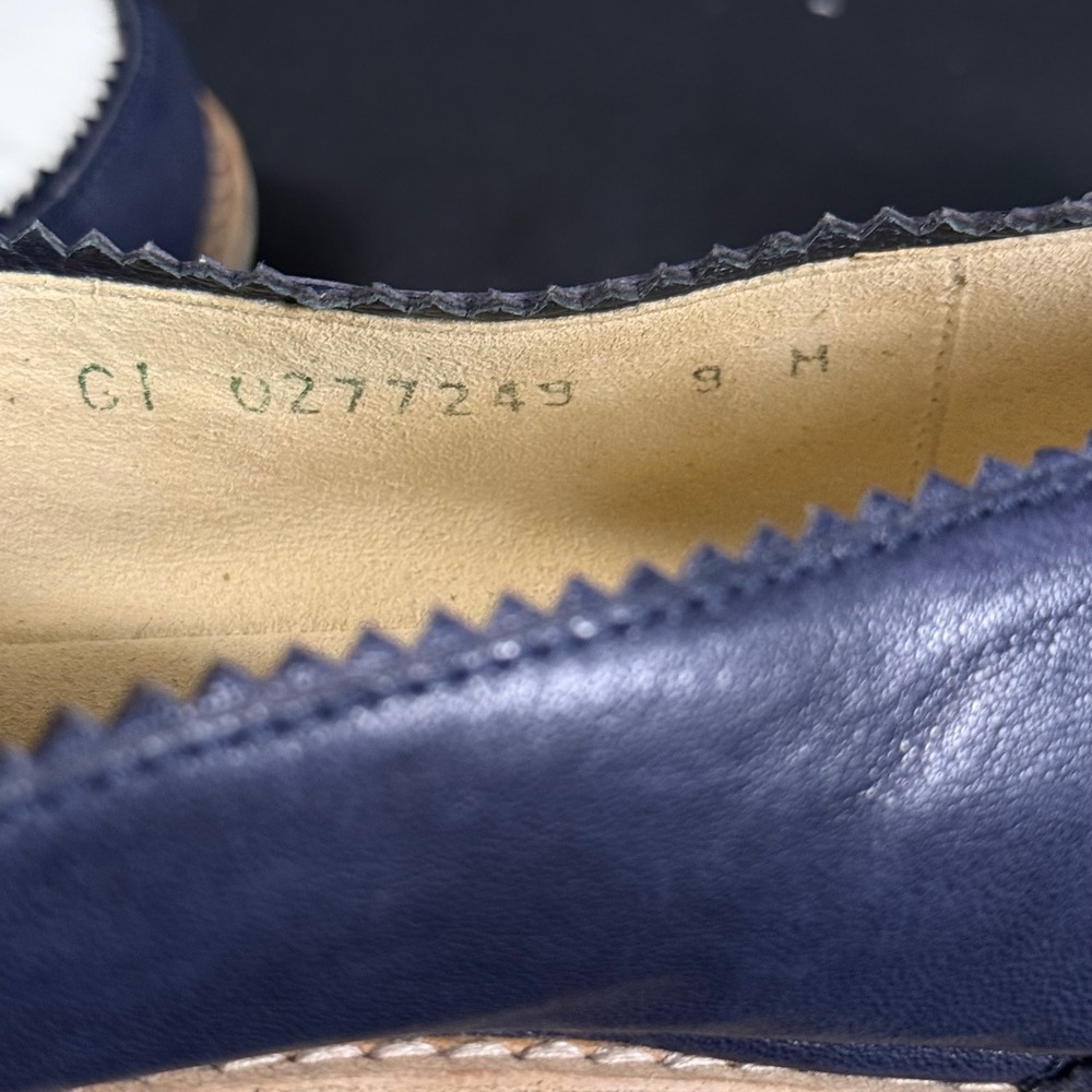 Vintage Stuart Weitzman Spectator Penny Loafers Two Tone Leather Spain Women 9 M - Picture 13 of 16
